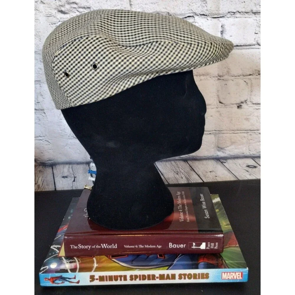 VTG Seifter Assoc. Large Brown and Black Plaid Newsboy Driver Cap Hat Italy Med